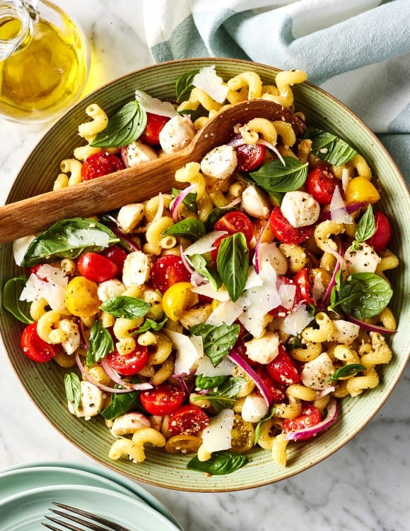 Easy Caprese Pasta Salad