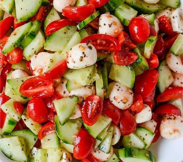 Easy Cucumber Caprese Salad